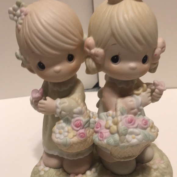 Precious Moments To My Favorite Friend 1985 - Picture 2 of 8